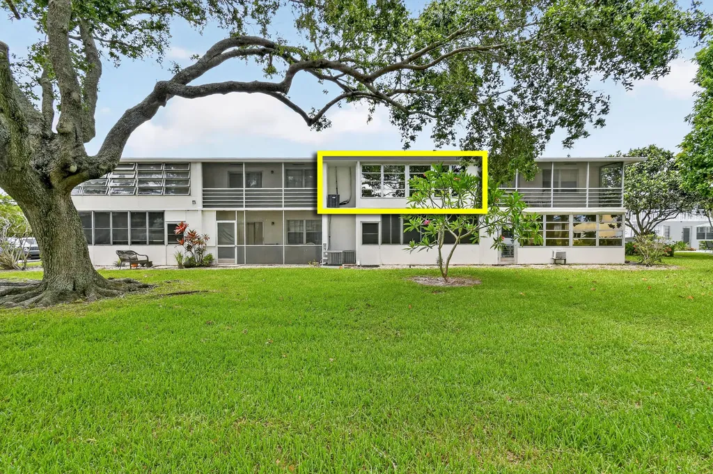 238 Sussex L West Palm Beach FL 33417
