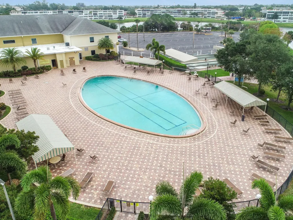 238 Sussex L West Palm Beach FL 33417