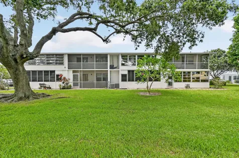 238 Sussex L West Palm Beach FL 33417