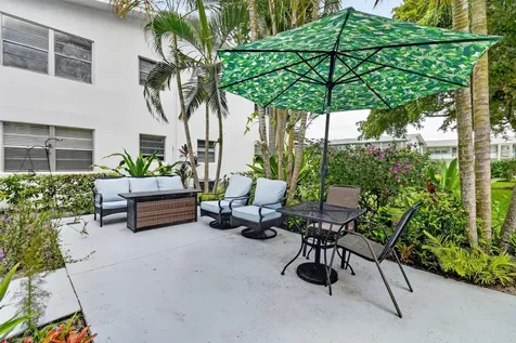 238 Sussex L West Palm Beach FL 33417