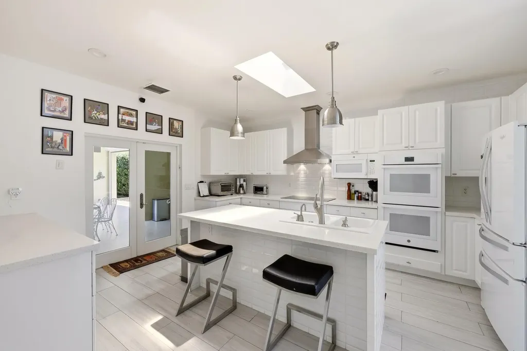 504 Bay Road North Palm Beach FL 33408