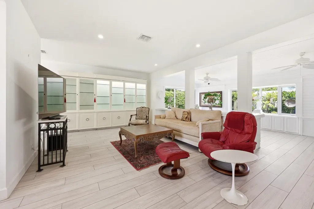 504 Bay Road North Palm Beach FL 33408