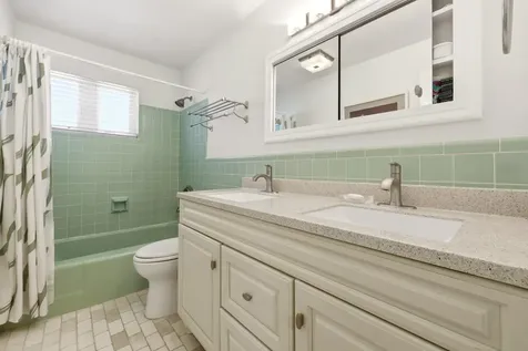 504 Bay Road North Palm Beach FL 33408