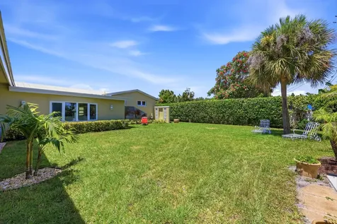 504 Bay Road North Palm Beach FL 33408
