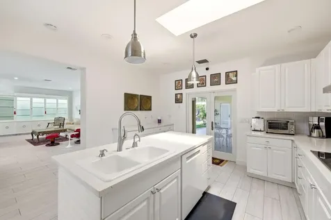504 Bay Road North Palm Beach FL 33408