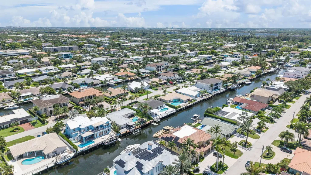 831 Dover Street Boca Raton FL 33487