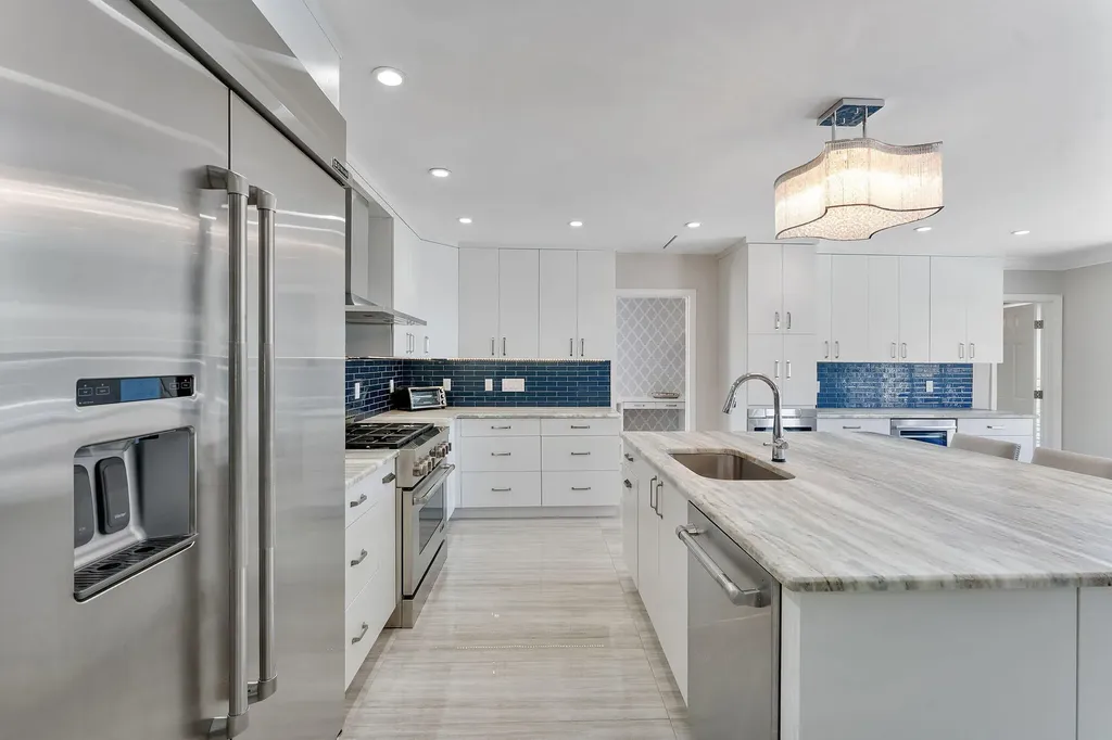 831 Dover Street Boca Raton FL 33487
