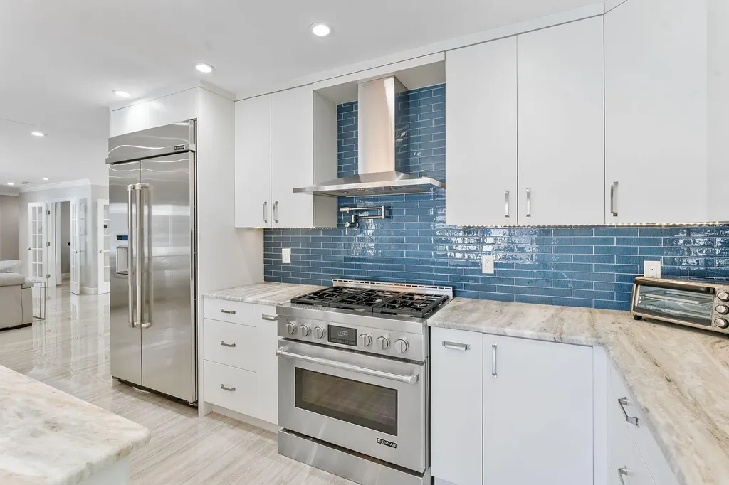 831 Dover Street Boca Raton FL 33487