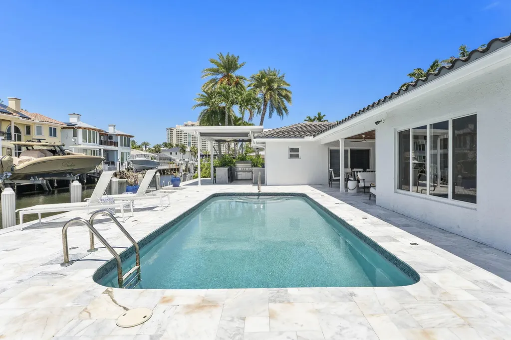 831 Dover Street Boca Raton FL 33487