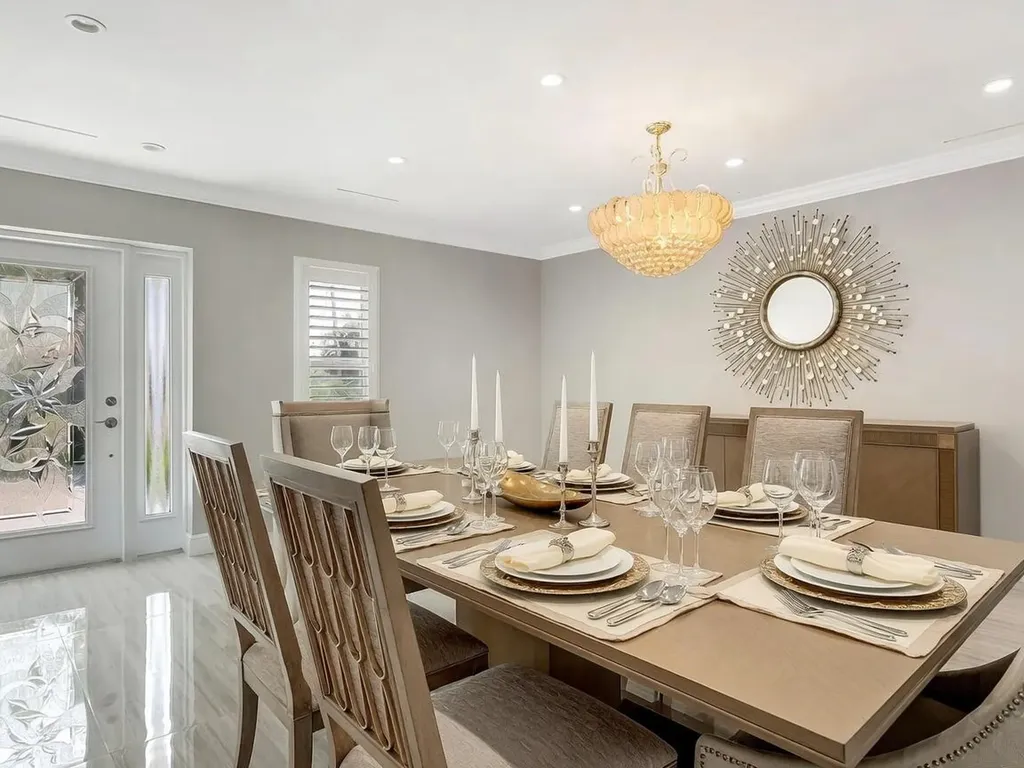 831 Dover Street Boca Raton FL 33487
