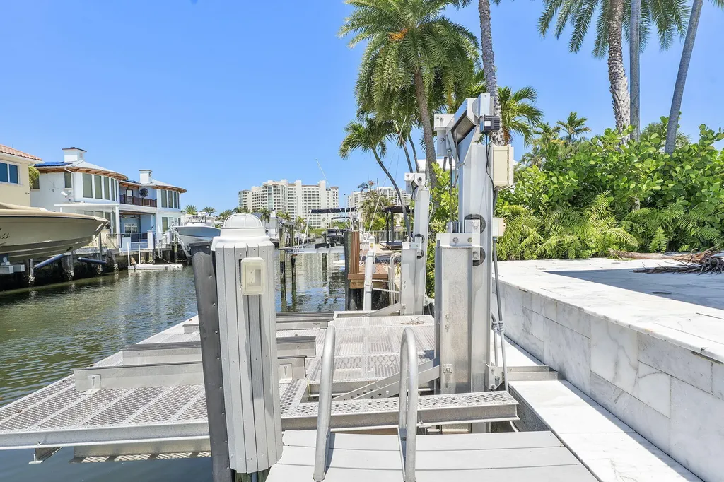 831 Dover Street Boca Raton FL 33487
