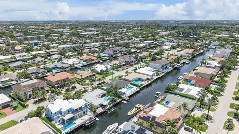 831 Dover Street Boca Raton FL 33487