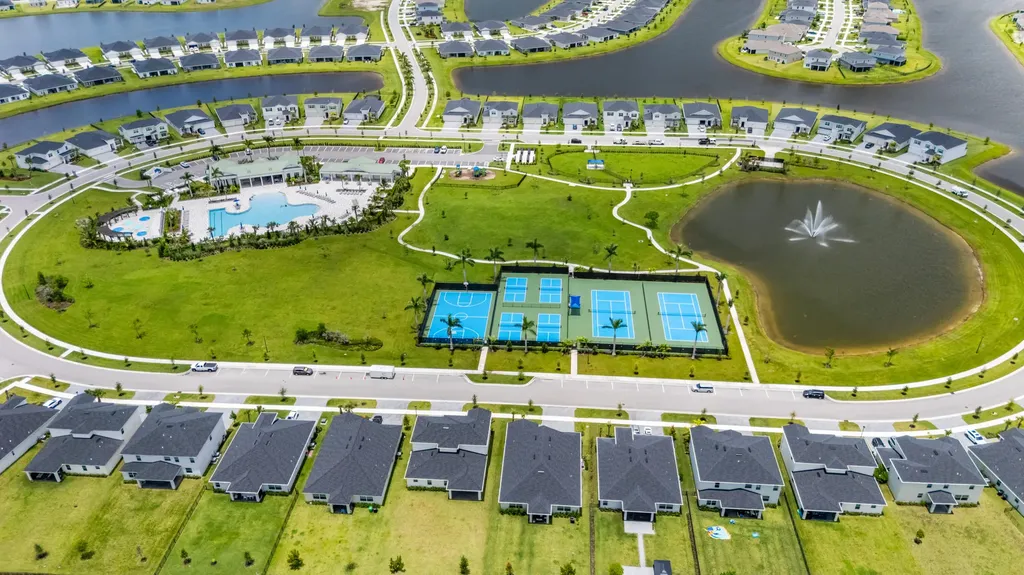 9526 SW Libertas Way Port St Lucie FL 34987