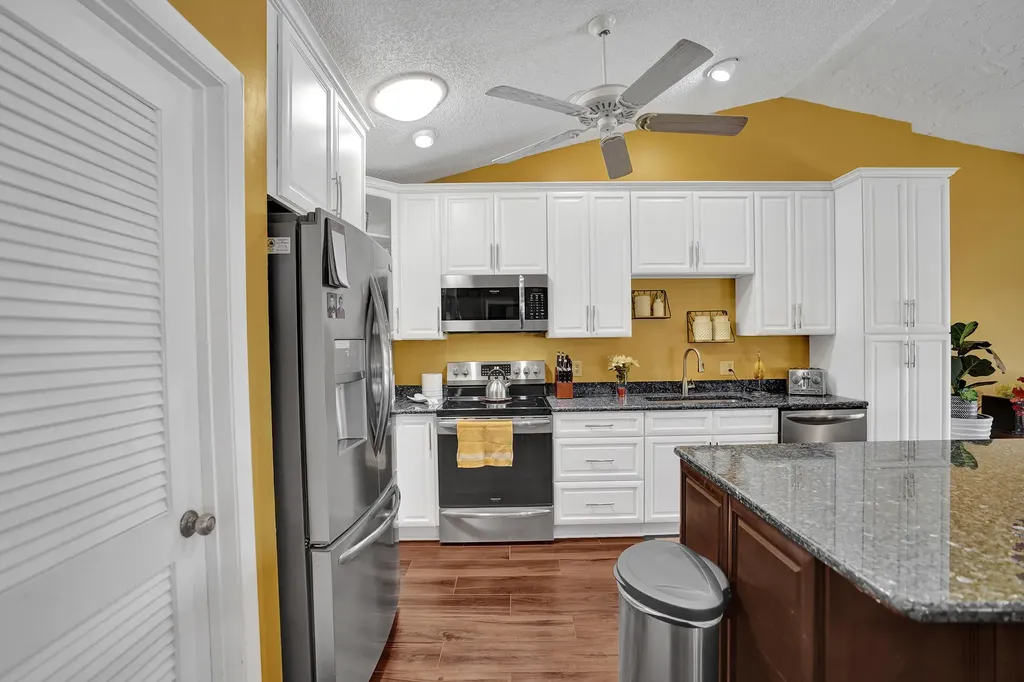 2915 NW 12th Street Delray Beach FL 33445