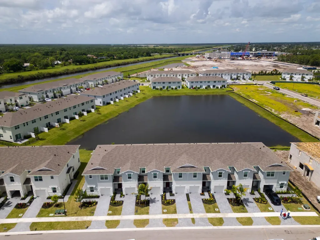 380 SE Crossoak Lane Port St Lucie FL 34984