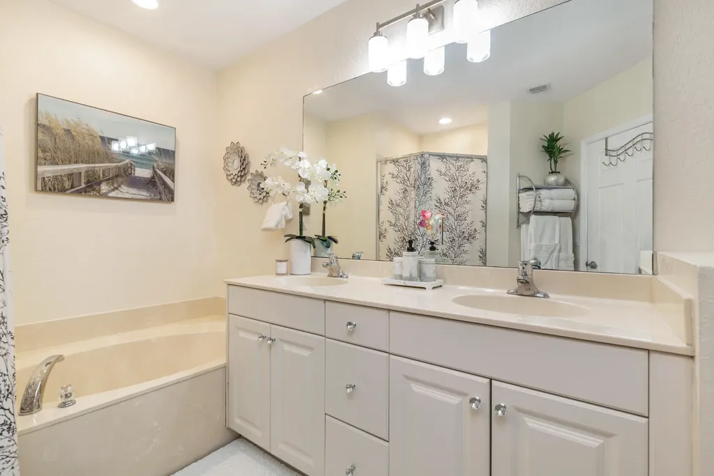 3725 Oleander Terrace Riviera Beach FL 33404