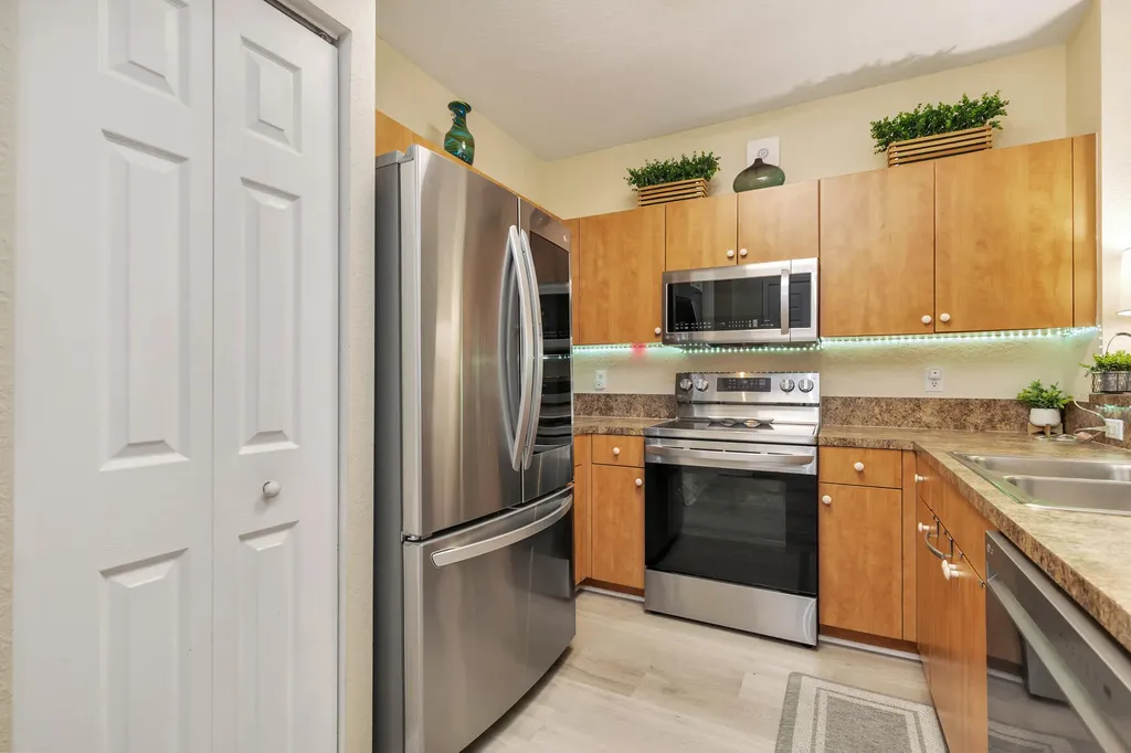 3725 Oleander Terrace Riviera Beach FL 33404