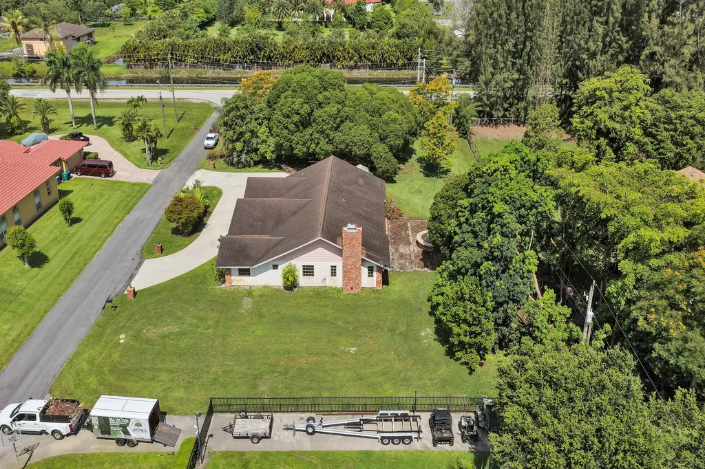 17151 SW 62nd Court Southwest Ranches FL 33331