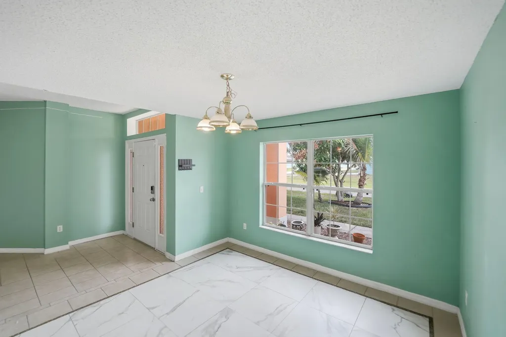 1692 SW Lofgren Avenue Port St Lucie FL 34953