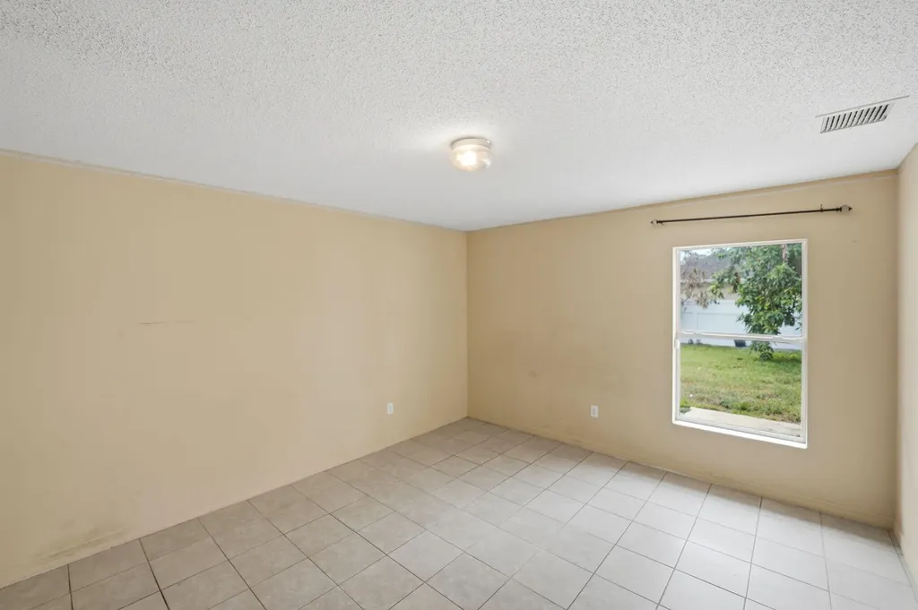 1692 SW Lofgren Avenue Port St Lucie FL 34953