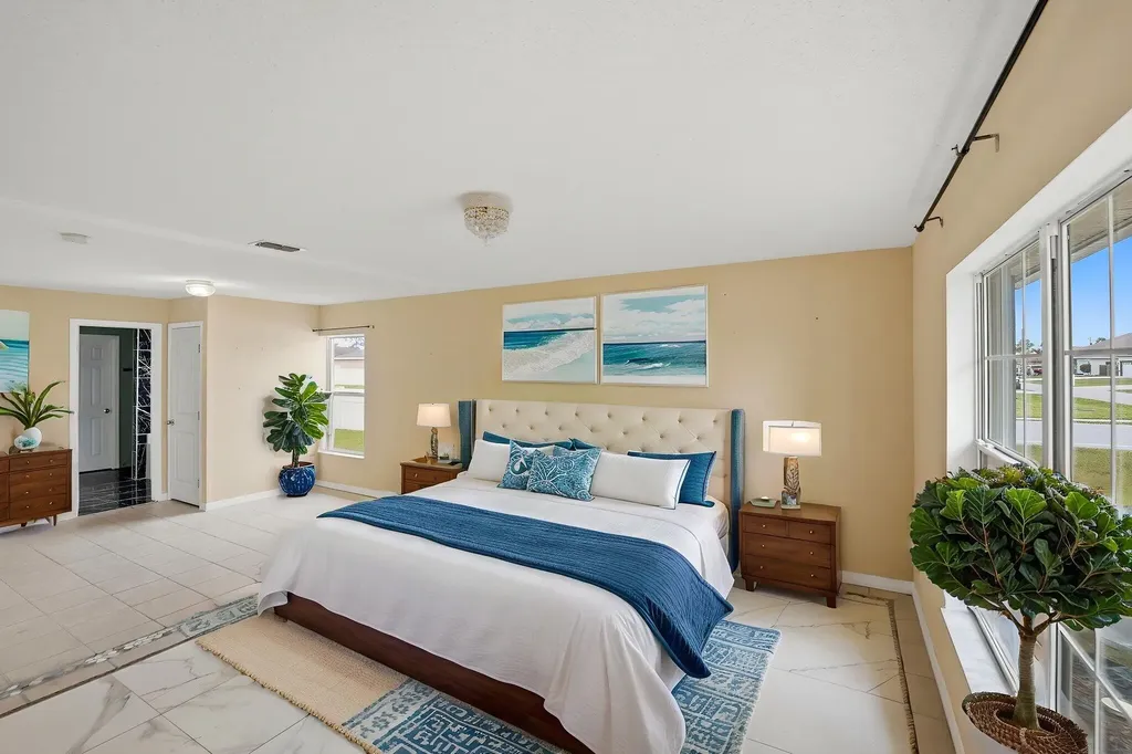 1692 SW Lofgren Avenue Port St Lucie FL 34953