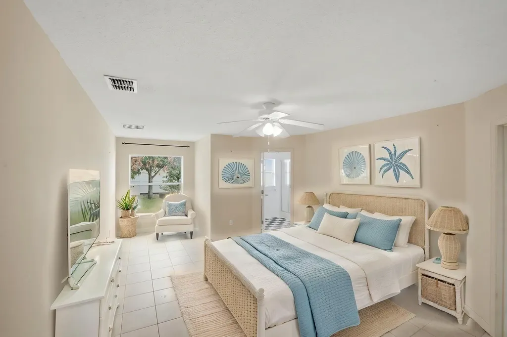 1692 SW Lofgren Avenue Port St Lucie FL 34953