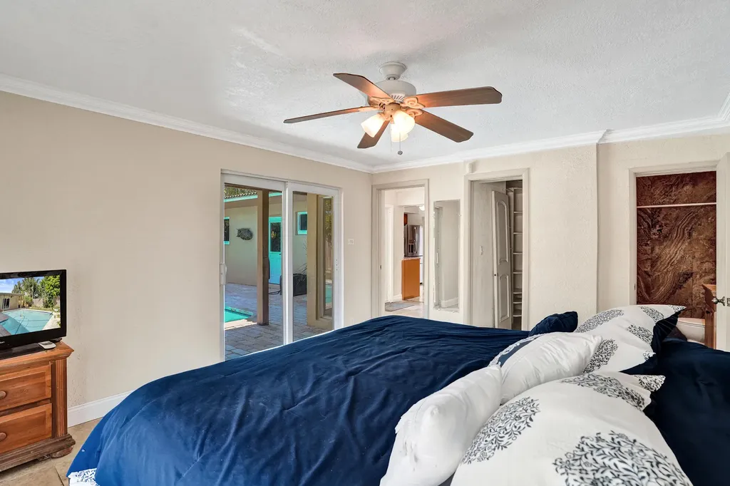 1240 SW 4th Avenue Pompano Beach FL 33060