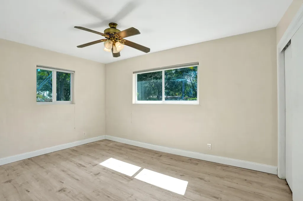 1240 SW 4th Avenue Pompano Beach FL 33060