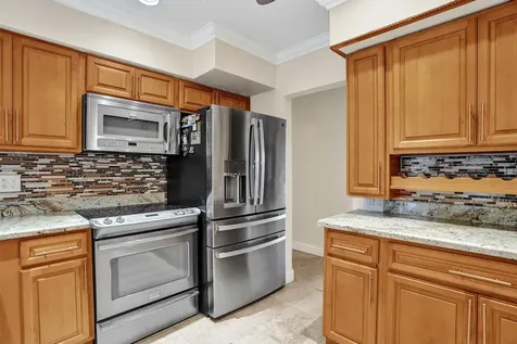1240 SW 4th Avenue Pompano Beach FL 33060