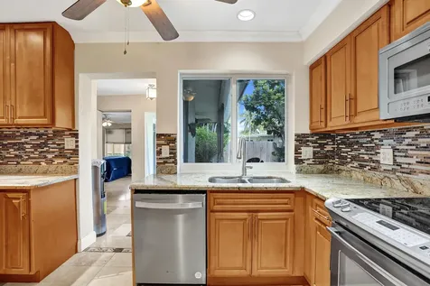 1240 SW 4th Avenue Pompano Beach FL 33060