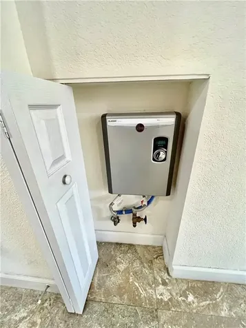 10490 W 33rd Way Hialeah FL 33018