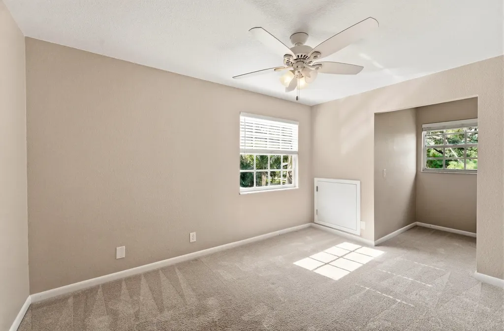 16317 Glasgow Drive E The Acreage FL 33470