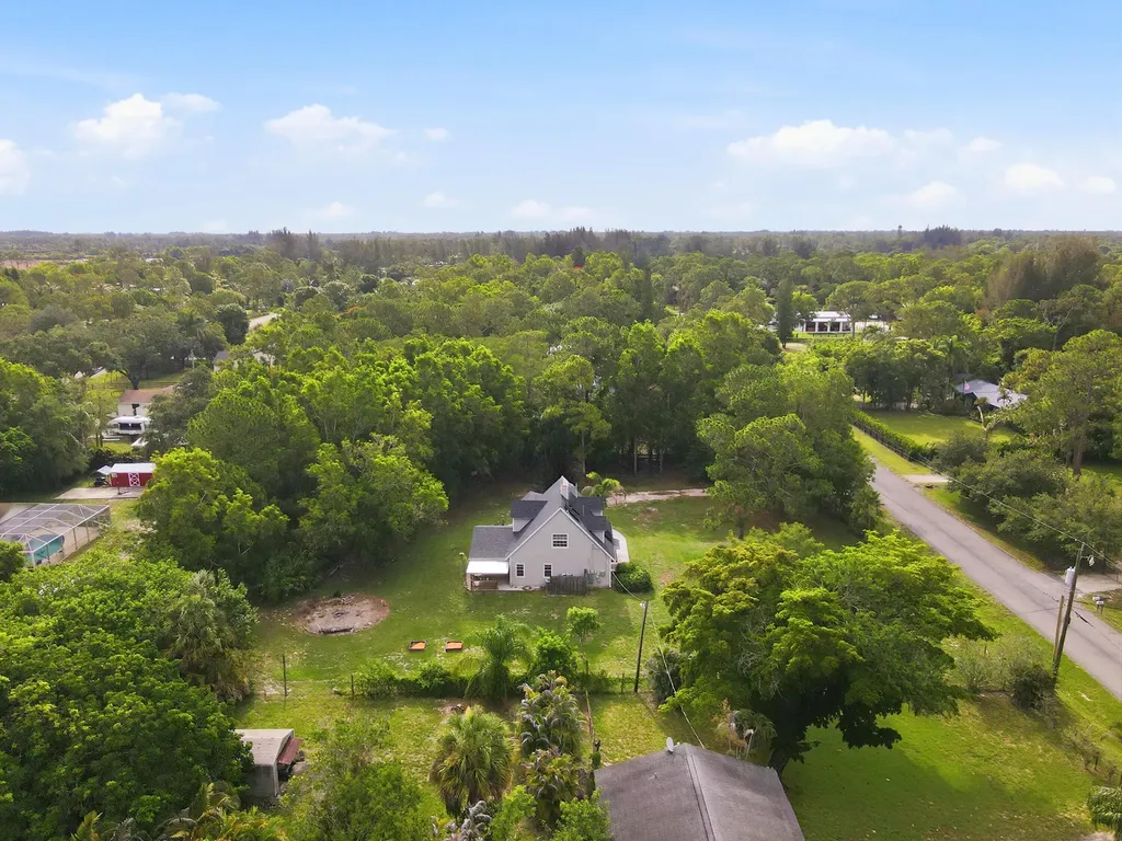16317 Glasgow Drive E The Acreage FL 33470