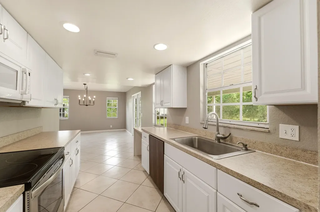 16317 Glasgow Drive E The Acreage FL 33470