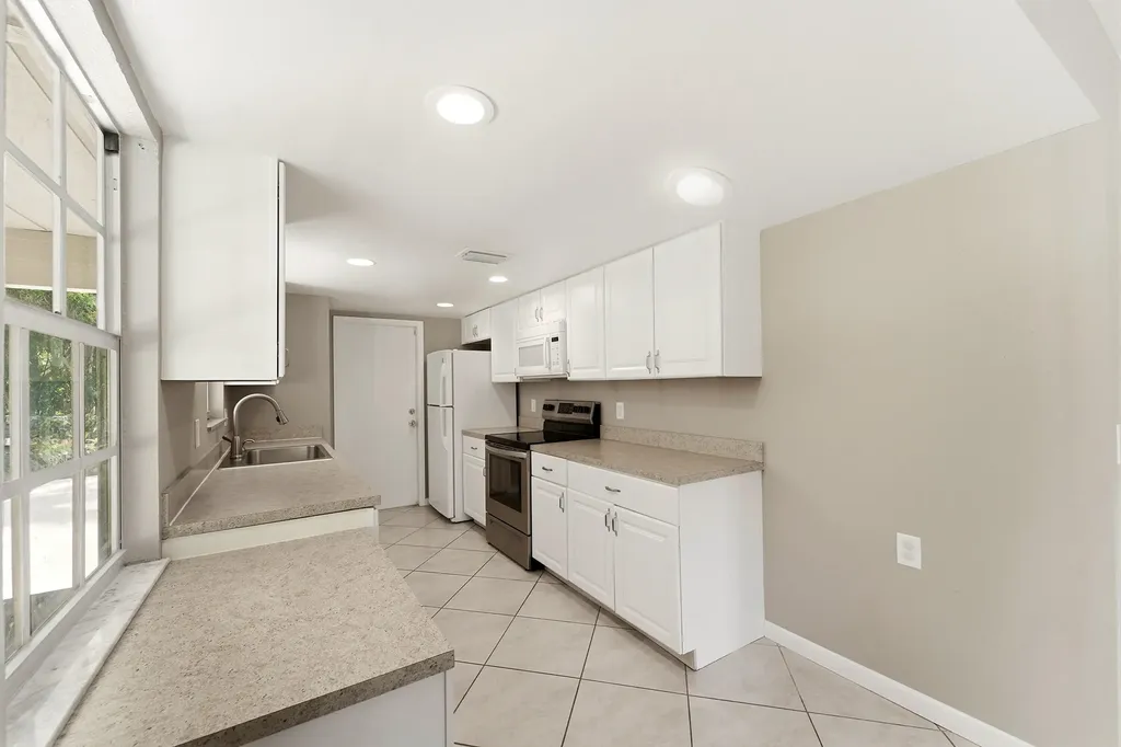 16317 Glasgow Drive E The Acreage FL 33470