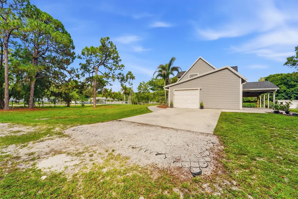 16317 Glasgow Drive E The Acreage FL 33470