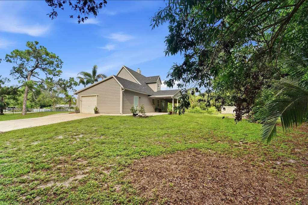 16317 Glasgow Drive E The Acreage FL 33470