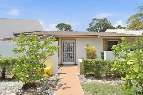 6126 Fairfield Circle Greenacres FL 33463