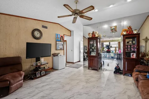 6126 Fairfield Circle Greenacres FL 33463
