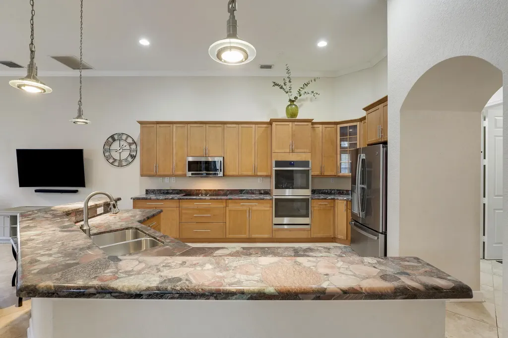 5835 Lago Del Sol Drive Lake Worth FL 33449