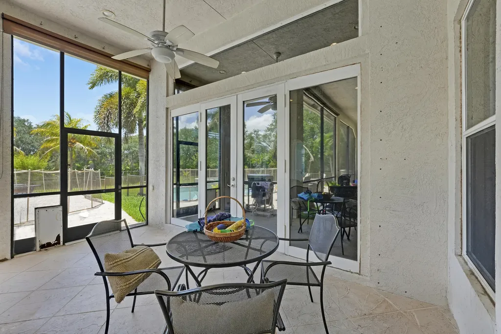 5835 Lago Del Sol Drive Lake Worth FL 33449