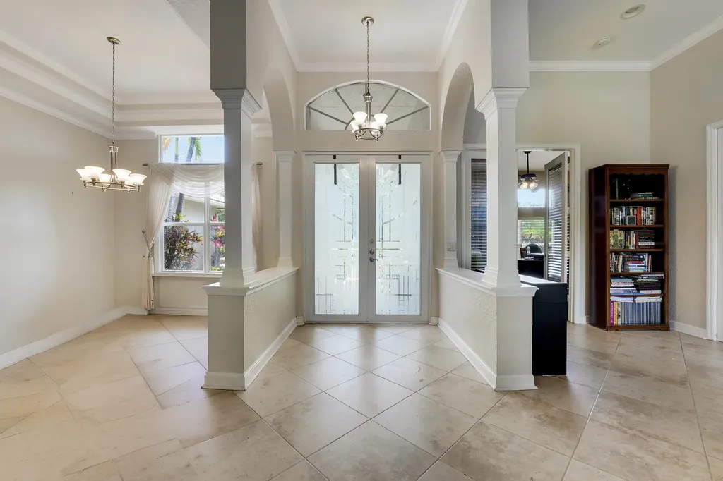 5835 Lago Del Sol Drive Lake Worth FL 33449