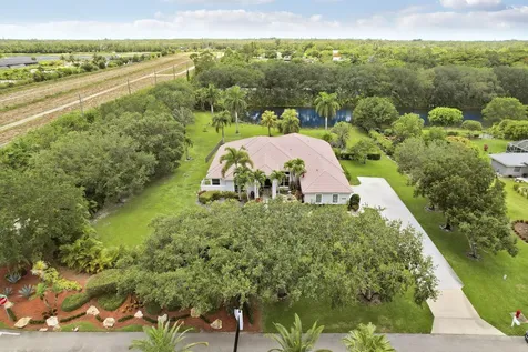 5835 Lago Del Sol Drive Lake Worth FL 33449