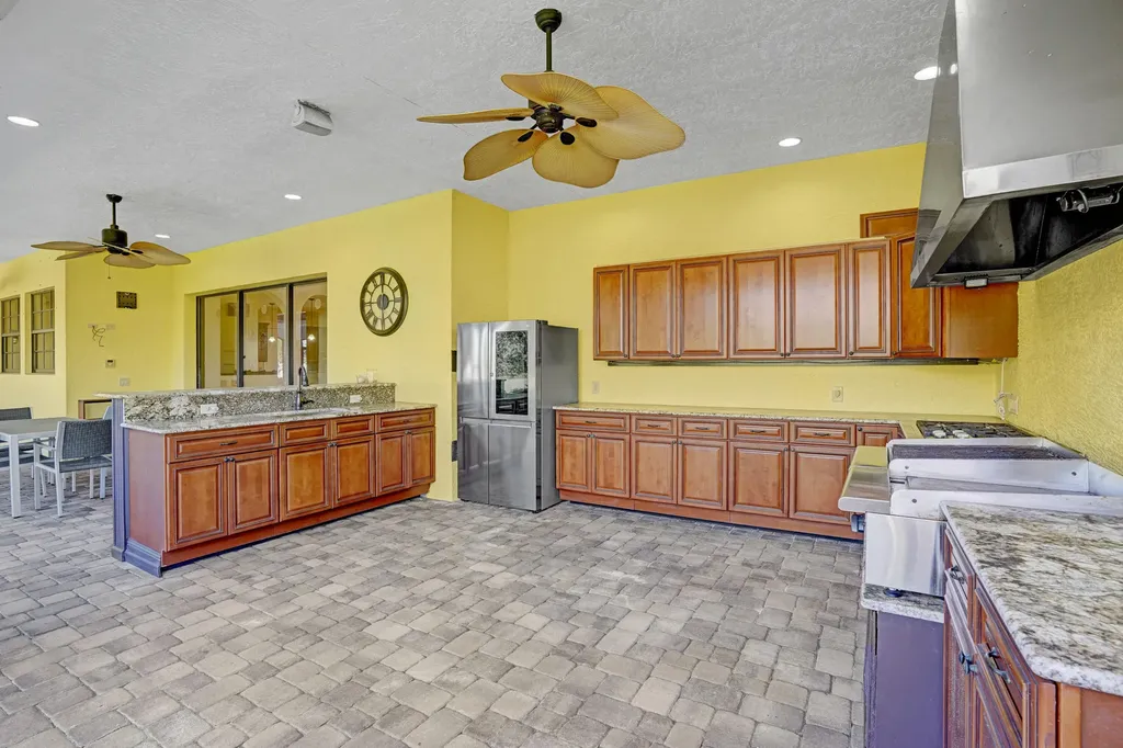 5811 NW Blue Bonnet Court Port St Lucie FL 34986