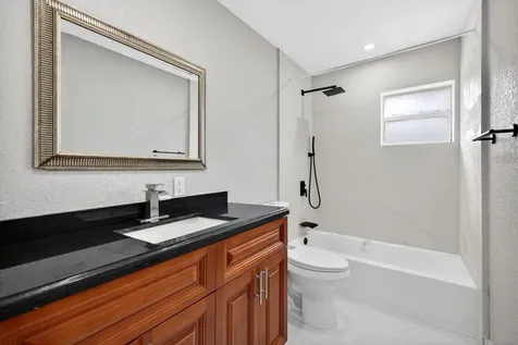 5424 SW 44th Terrace Dania Beach FL 33314