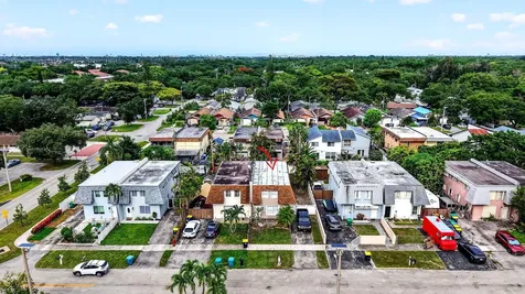 5424 SW 44th Terrace Dania Beach FL 33314