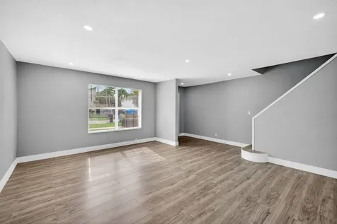 5424 SW 44th Terrace Dania Beach FL 33314