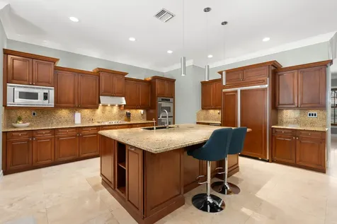 633 NE 20th Street Wilton Manors FL 33305