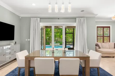 633 NE 20th Street Wilton Manors FL 33305