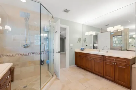 633 NE 20th Street Wilton Manors FL 33305